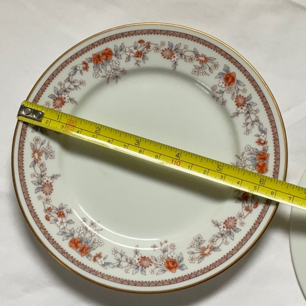 Lenox Porcelain Bread and Butter Small Plates
Russet Blossoms Set of 4 - Picture 5 of 8